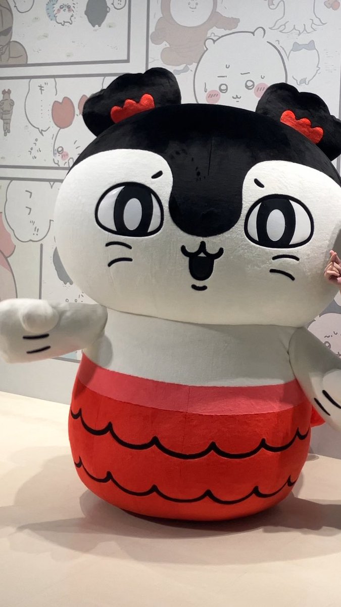 seiya_main's tweet photo. ちいかわの映画見て、そのままちいかわパークも行ってきた！グリーティングの列並んでる途中でキャラ変わって推し🐰登場でネ申✨
#ちまみて
#ちいかわ
#ちいかわパーク https://t.co/VWYQ4r6JhH