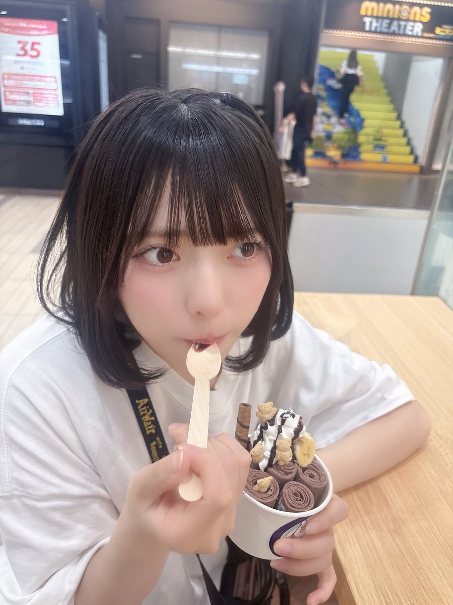 MRCR_merina's tweet photo. 食に真剣 https://t.co/5AZjMz67d4