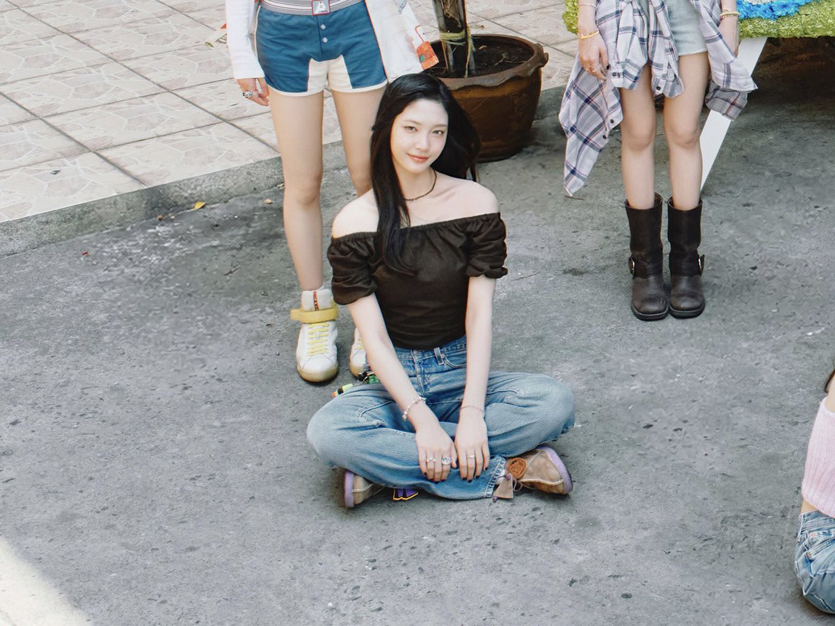 tuip014's tweet photo. 260812 #TUIDE

STEP TWO - WE PLAY

#튜이드 #세아 #SEAH https://t.co/QzHgIL69CU