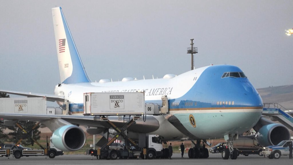 ali_naka's tweet photo. Turkey is 2 500km away from Iran, yet Trump was so petrified that he took refuge in the food container!! The late Ayatollah knew that over 50 enemy jets were on the way to attack his compound yet he chose MARTYRDOM! Trump is a Coward. Iran has won the war!! https://t.co/QPhrJz7xu5