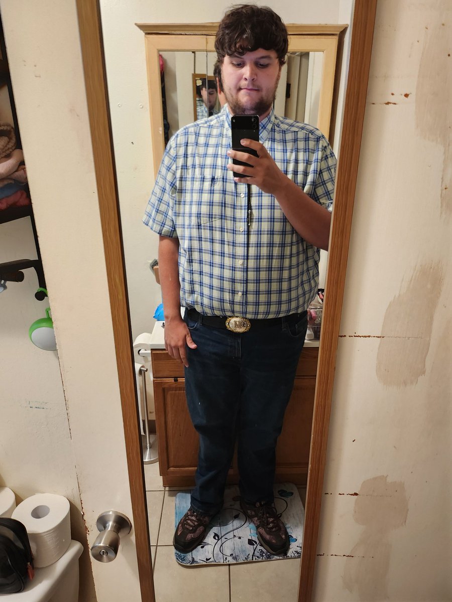 Seth_Foster03's tweet photo. Hello https://t.co/wwdx4PXL30