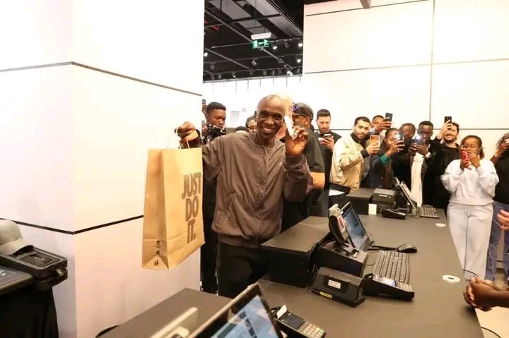 NikeKenya's tweet photo. Visit our stores in Nairobi for the best Nike attires @EliudKipchoge @Nike https://t.co/VawVaddNaG