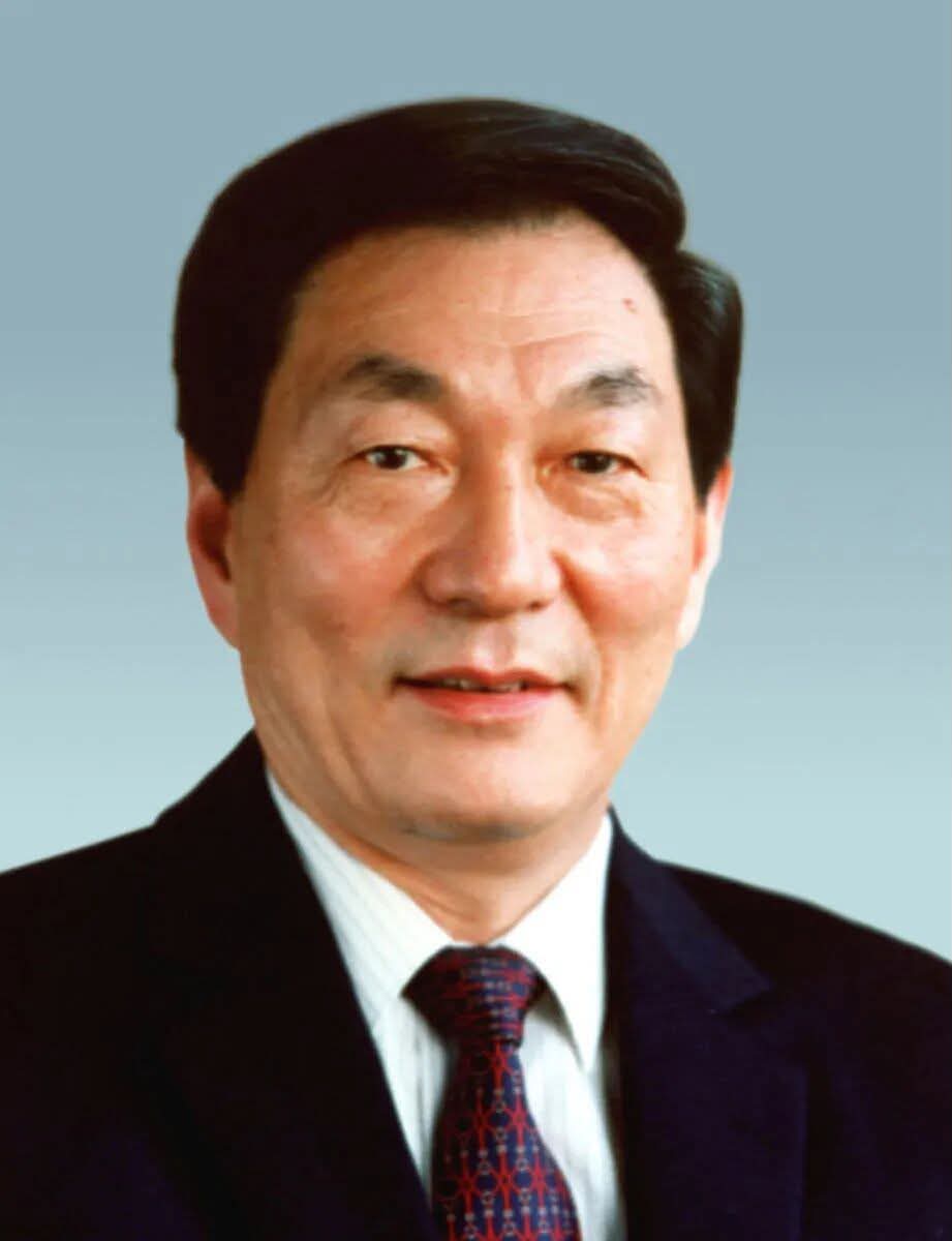 LJGHAS's tweet photo. 中国共产党的优秀党员，久经考验的忠诚的共产主义战士，杰出的无产阶级革命家、政治家，党和国家的卓越领导人，中国共产党第十四届、十五届中央政治局常委，国务院原总理朱镕基同志，因病医治无效，于2026年8月12日11时06分在北京逝世，享年98岁。 https://t.co/uKR8wvqNiy