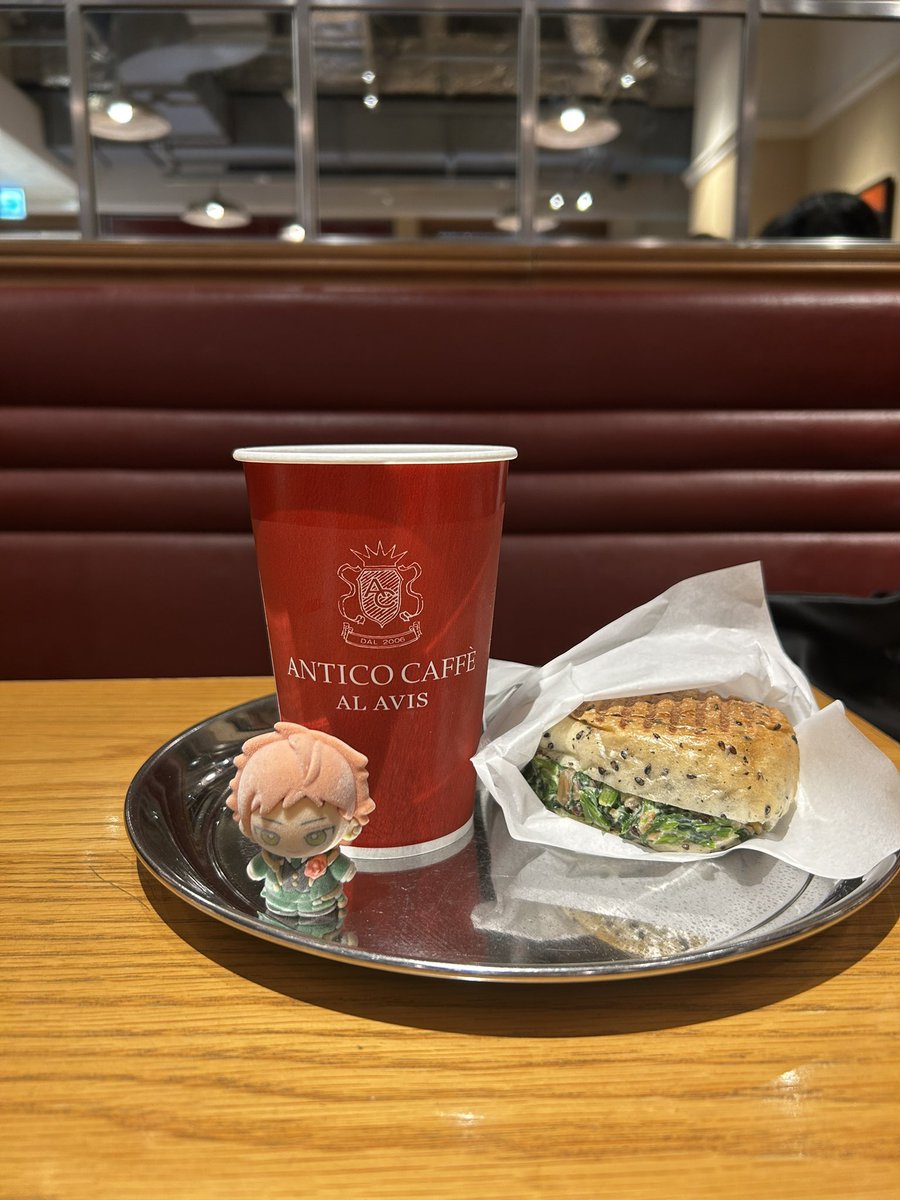 uprp_kun's tweet photo. ライブのついでにたくさんおた活(爆食) https://t.co/Bgk32uMtBv