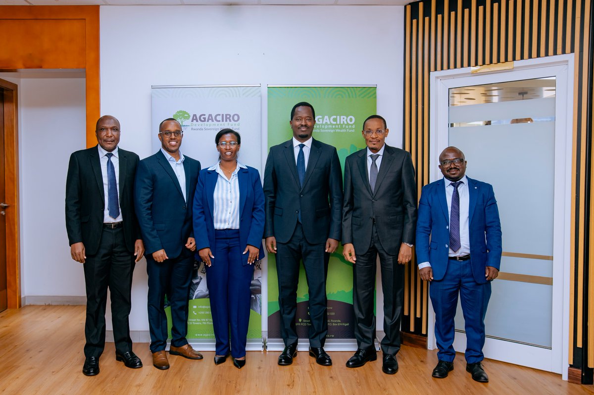 AgaciroFund's tweet photo. Earlier today, CEO Ulrich Kayinamura and the AgDF management team met with a delegation from East African Development Bank (@EADB_Official ) to explore how both institutions can deepen collaboration and advance development impact across the region.

The discussions focused on aligning local capital with bankable opportunities that can drive enterprise growth, create jobs, and contribute to sustainable economic transformation in Rwanda and across East Africa.