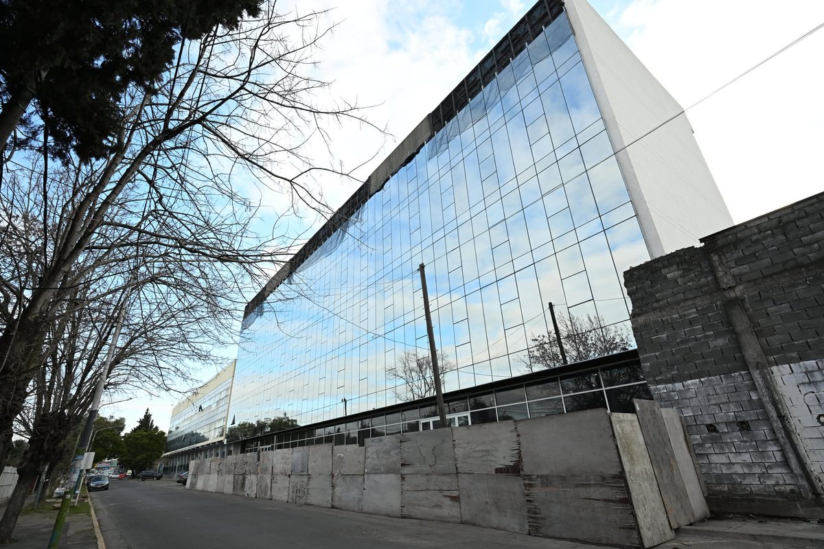 clikear's tweet photo. El Diputado Provincial Luis Vivona recorrió la obra del nuevo Polo Judicial.
La ley Provincial que el propio Luis Vivona impulsó y que permitirá la creación de nuevos juzgados y un tribunal con competencia para Malvinas Argentinas, San Miguel y José C. Paz. @luisvivona https://t.co/zCQ0iOppNA