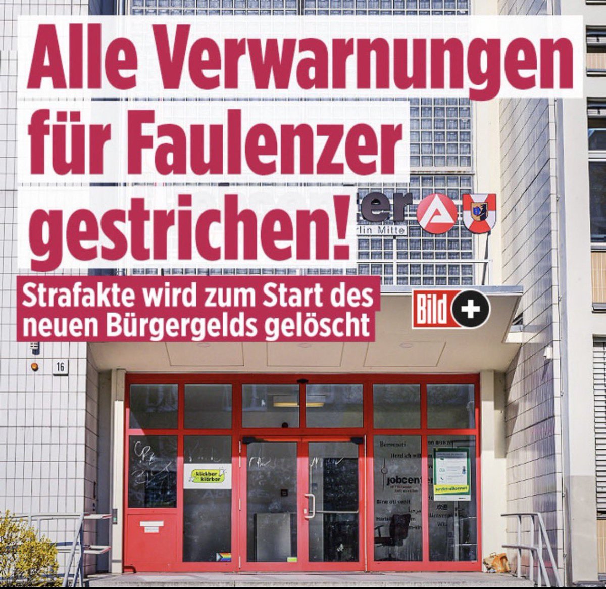 Georg_Pazderski's tweet photo. KEIN GELD FÜR BÜRGER!

ABER HUNDERTE MILLIARDEN für Faulenzer, Betrüger, Systemausbeuter und das Ausland:

💶 ~50 Mrd. Bürgergeld +
🌍 ~25 Mrd. Migrationskosten
🌍 ~26 Mrd. Entwicklungshilfe
🇺🇦    96 Mrd. UKR (seit 2022)
🇺🇦    23 Mrd. UKR NATO (’25/’26)
🇪🇺 ~15 Mrd. € EU Netto
🇺🇳   ~5 Mrd. € UN
💶 …