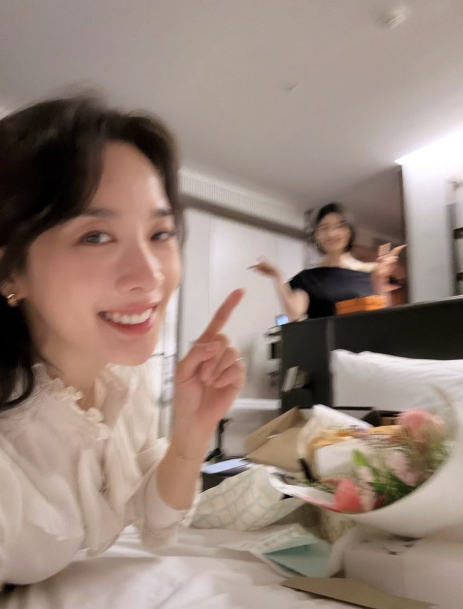 cherishchungah2's tweet photo. 아너🥹🖤

한국 영화·시리즈를 통해 양성평등과 문화다양성의 가치를 조명하는 콘텐츠 페스티벌 ‘벡델데이 2026’은 시리즈 부문 선정작으로 총 10편을 발표했다

‘아너: 그녀들의 법정’은 여성 캐릭터를 중심에 둔 장르물로 주목받았으며 -

https://t.co/xlRNTYtVq0 https://t.co/ykRFBN282i