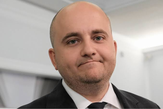bomczur's tweet photo. PILNE ‼️ Dariusz Henryk Matecki z oficjalnym ZAKAZEM wstępu do Instytutu Charlesa Xaviera! ⚠️

,,Jebać tego krzywego kutasa'' - Charles Xavier

Źródło: Daily Bugle https://t.co/Ba2cyjRRse