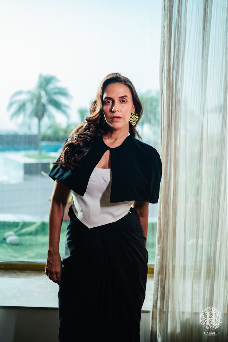 NehaDhupia's tweet photo. I could live in monochrome 🤍 🖤 https://t.co/EHC5tpITLH