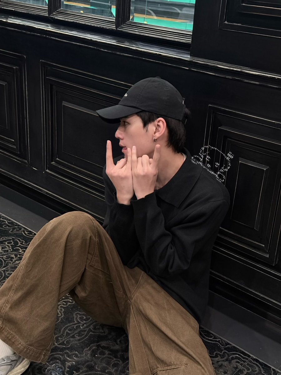 DuangWithYou's tweet photo. ลูกเจมี่มาแล้ววว ~ ครบแก๊งค์แล้วค่ะ กำลังตั้งใจซ้อมเลยยย.. 😝 คุณมามี๊ทุกคนเตรียมรับมือความซน เอ้ย! ความสนุกได้ใน 𝐃𝐔𝐀𝐍𝐆 𝐆𝐎 𝐑𝐎𝐔𝐍𝐃 𝐂𝐎𝐍𝐂𝐄𝐑𝐓 Presented by True5G นะคะ 💕🎪✨

Live Streaming Ticket 
🔗 : https://t.co/P8pNcIz9yQ

DUANG AT IMPACT SOON
#ด้วงจะโกราวน์แล้วนะเธอ
#DuangGoRoundConcert
#ด้วงกับเธอSeries 
#DuangWithYouSeries