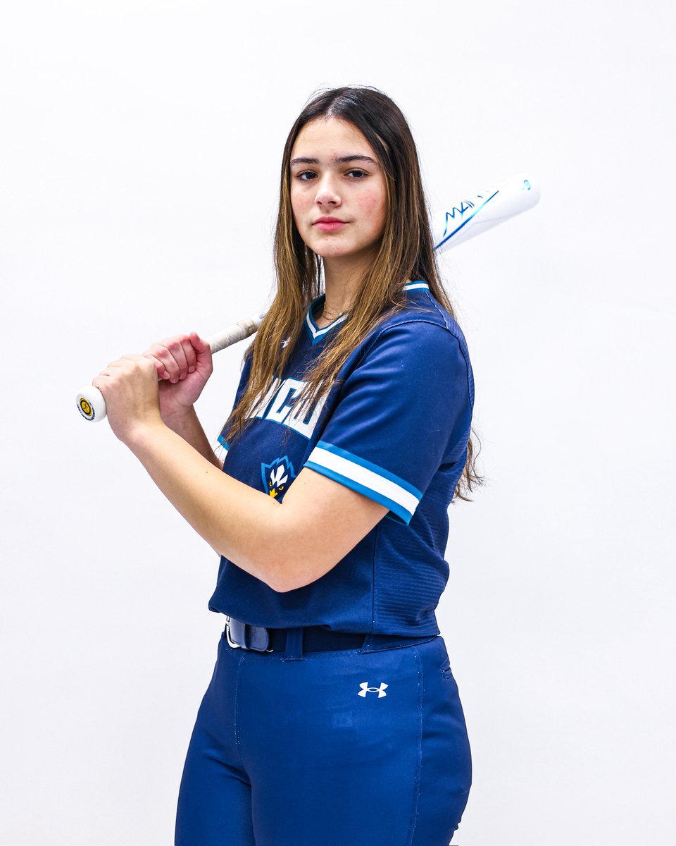 UNCWsoftball's tweet photo. Wishing a happy birthday to Marissa Bernheimer! 🎉🎂

#SeahawkSoftball https://t.co/4vF5hXZTOn