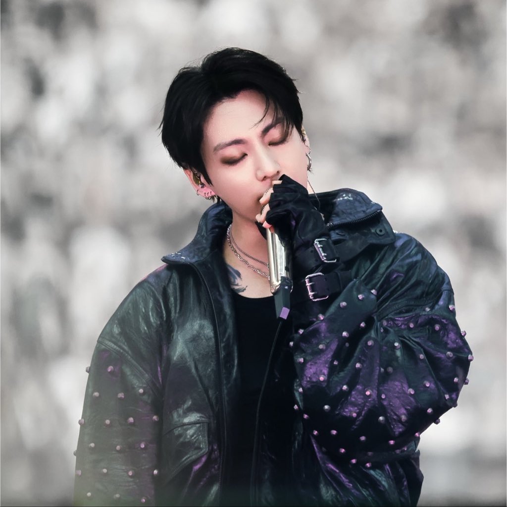 PopPlanet_'s tweet photo. BTS’ Jungkook Becomes the Most-Viewed K-Pop Soloist on YouTube With 1.7B+ Official Audio Views.

@bts_bighit #Jungkook #정국 https://t.co/VAjyTceN1j