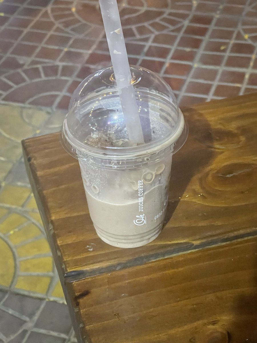 CAirdrop43439's tweet photo. Có một loại 'siêu năng lực' mà chỉ dân văn phòng mới có: Đó là khả năng ngủ gật trong 2 giây khi sếp đang họp, nhưng bật dậy ngay lập tức khi nghe tiếng ting ting báo lương! 💸😂

Nay thứ 4 rồi, AE đã chuẩn bị cho cuối tuần này "rời khỏi văn phòng, xa lánh deadline" để đi chill chưa? Hay vẫn đang "ôm show" hì hục cày cho kịp deadline đầu tuần? ☕️
