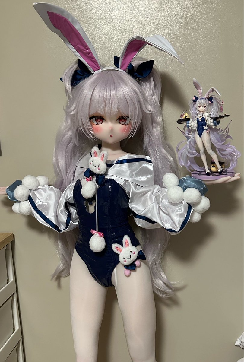 arutosub's tweet photo. 1／7スケールのラフィーちゃんのフィギュアと見比べ
えぇ……まんま等身大フィギュアじゃん……すっげ……
#羊角社
#CroissantDoll
#等身大ドール https://t.co/6OqNgVBG1c