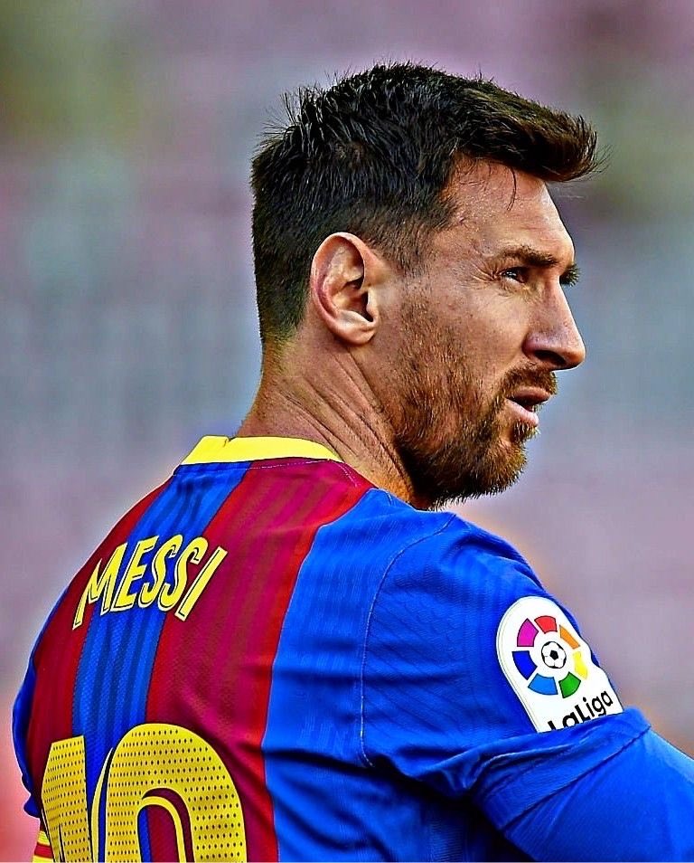 Tobs_fc's tweet photo. 🚨🎙️ LIONEL MESSI: The day I retire, I will play 45 minutes in a Barcelona shirt and 45 mins in an Argentina shirt. 

Turns out that day is approaching faster than I thought. 😭❤️ https://t.co/TZhlXuAdQO