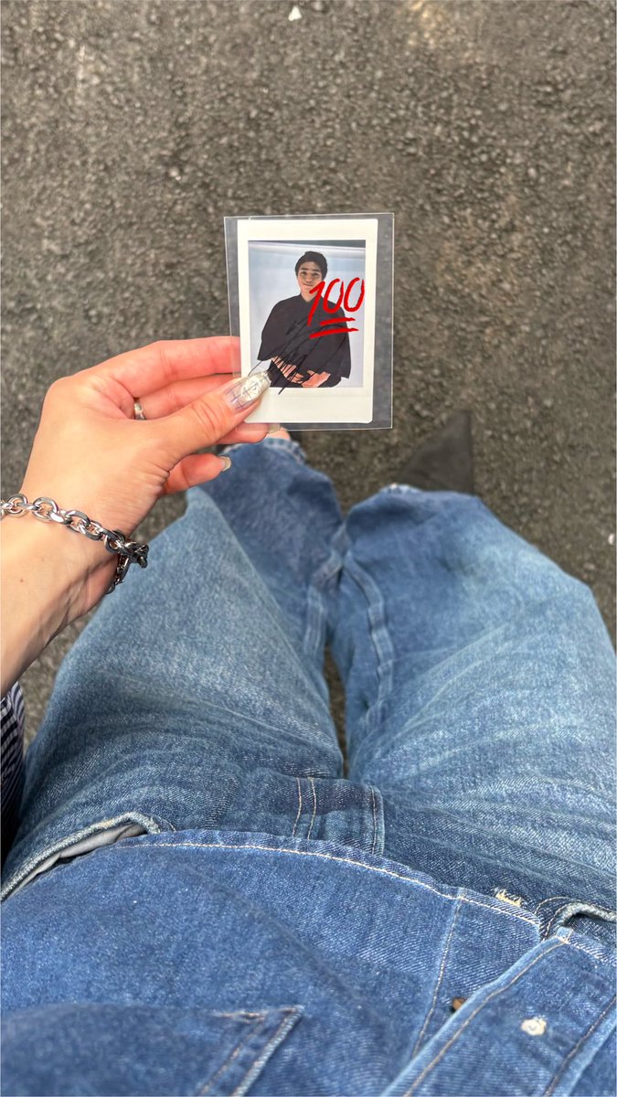 1995ykn's tweet photo. (T ^ T) https://t.co/40fdZI9QsK