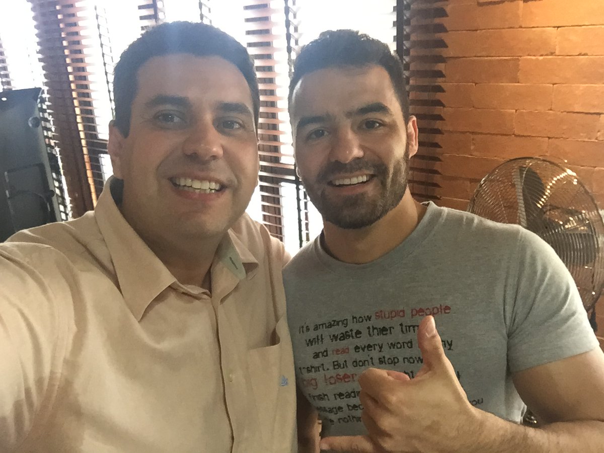 oengenheiroleo's tweet photo. Tirei essas fotos na casa do @arthurmoledoval 10 anos atrás, no episódio que fizerem o falso testemunho absurdo contra ele.
10 anos se passaram e falso testemunho continua sendo o padrão no Brasil. https://t.co/4VE0EuXlzd