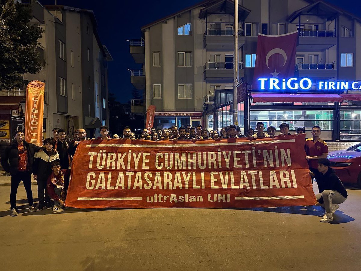 uAUNISDU's tweet photo. Kendi öz yurdumda ben miyim garip?
Beni bir köşeye atan utansın
Eğilmiyor diye,kurdu hor görüp,
İti el üstünde tutan utansın! ..

Apo p*çtir p*ç kalacak. https://t.co/muyUlOVOgF