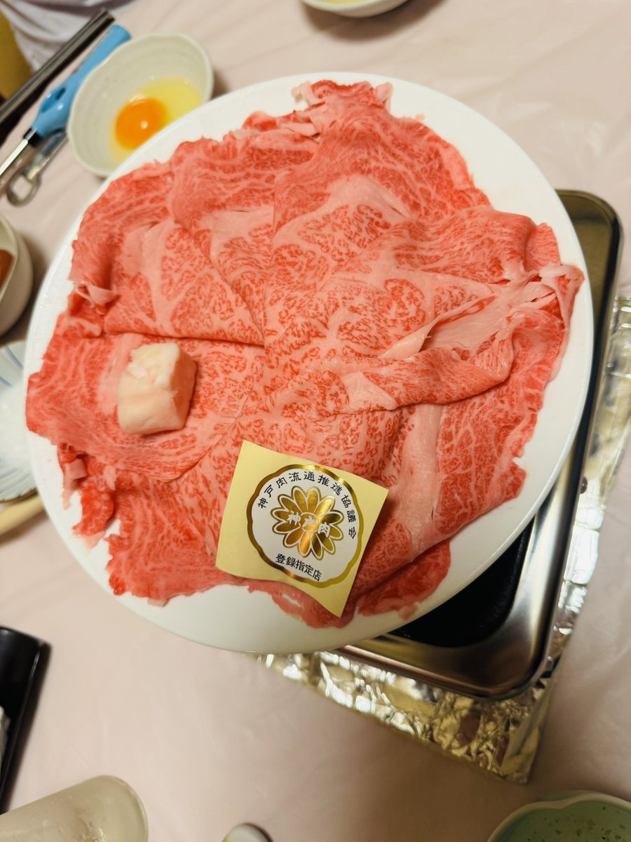 banbiman18's tweet photo. 海外の友達とダーツして、すき焼きせきぐちへ…

もう金ない＿|￣|○ il||li https://t.co/UL3AjX9drO
