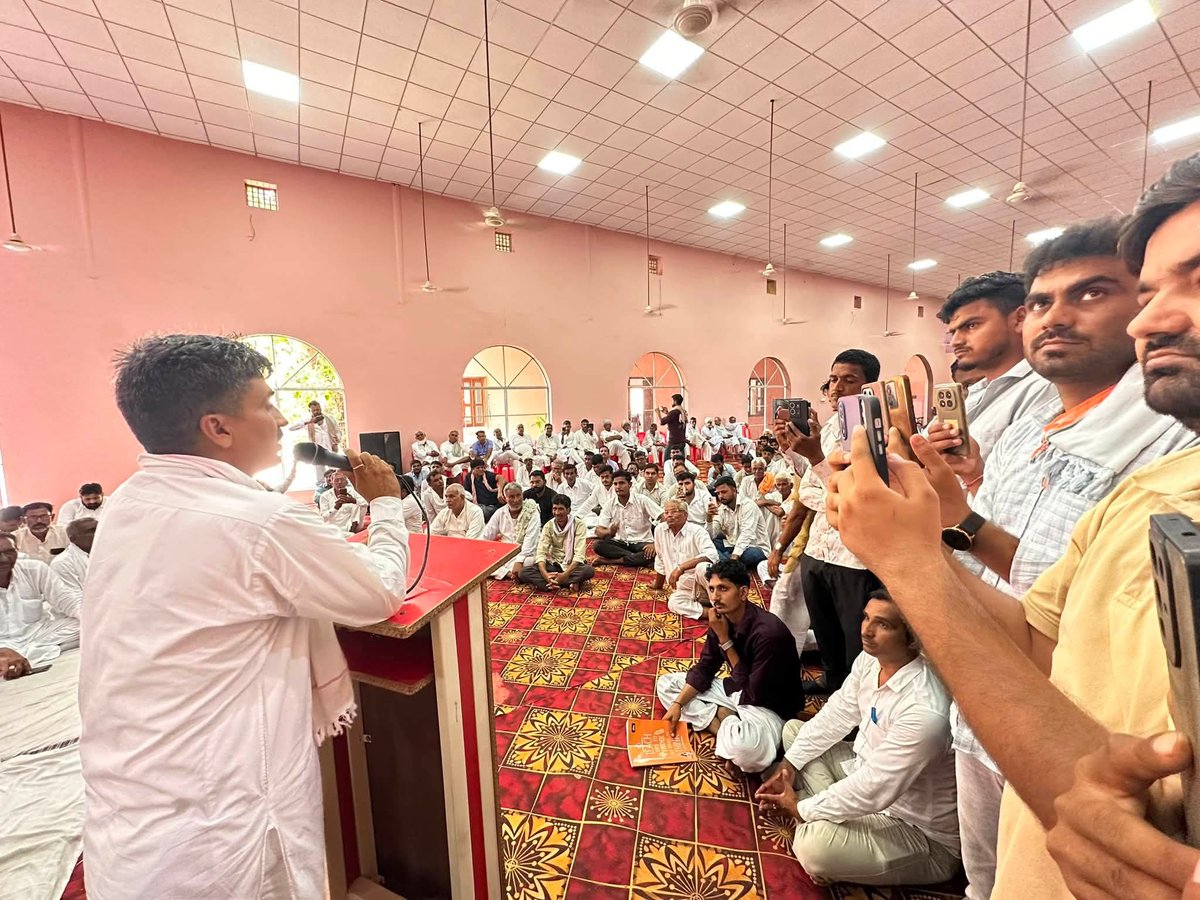 RamrakhMoond's tweet photo. आज लूणकरणसर नगरपालिका में नगर निकाय चुनावों को लेकर आयोजित नगर कार्यकारिणी की संगठनात्मक बैठक में आगामी चुनावों की तैयारियों और पार्टी की रणनीति को लेकर डॉक्टर राजेंद्र जी मूंड ने कार्यकर्ताओं को संबोधित किया गया। https://t.co/YZG6puhPnE