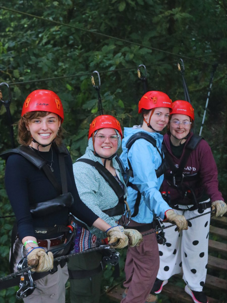 RICNews's tweet photo. This RIC student spent her Costa Rican study abroad adventure hiking up mountains and zip lining – in between class breaks, of course. 📚 https://t.co/i0WXVvnbvf
