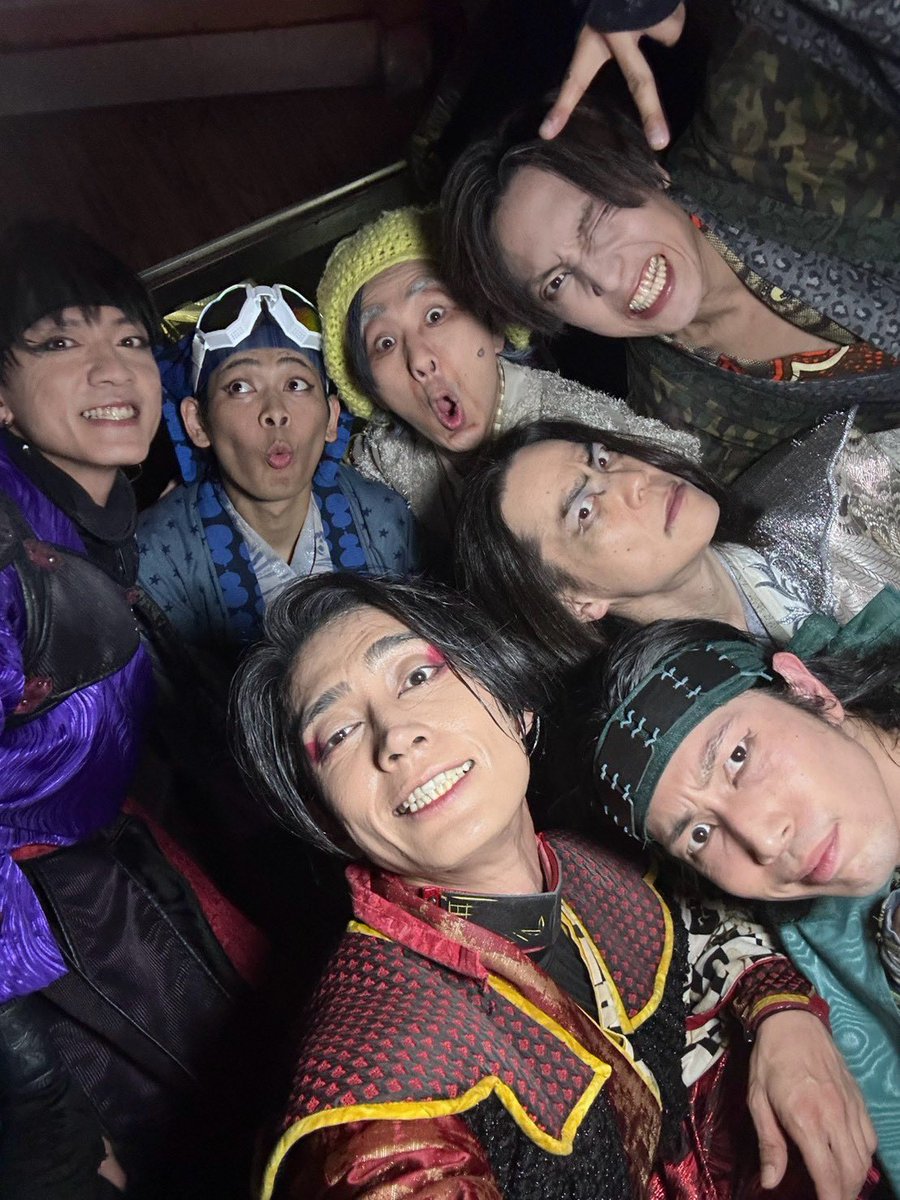 silver_head3104's tweet photo. 今日もナゴヤ座ありがとうございました！

配信アーカイブ残ってます。

練り歩きやちょいみせパフォーマンス、
配信、現地、
人それぞれの色んな楽しみ方ができる
それがナゴヤ座、

週末もすごいぜ

円頓寺で待ってます🐯 https://t.co/vQl8H2AfIH