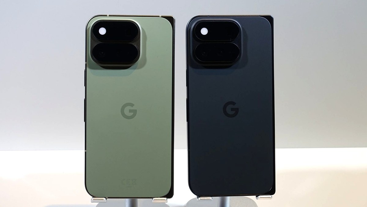 impress_watch's tweet photo. 薄型軽量化し耐久性3倍向上「Pixel 11 Pro Fold」　27.9万円から https://t.co/OExLUbAFUu https://t.co/UsI83rY2gL