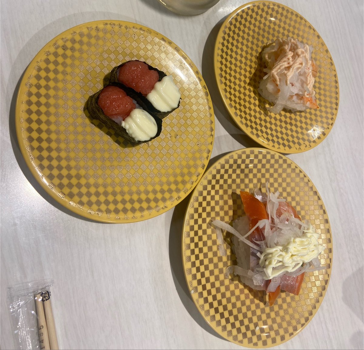 m_routi's tweet photo. 魚べい→鳥貴族→カラオケ→狼煙はやりすぎた…呑みすぎたし食べすぎた。お腹が破裂しそう。最後の最後に特盛はミス💦ですが、最高のお盆休みパート2でした☺️もっと呑みたい！！
#晩酌 https://t.co/hg7Mi42TRu