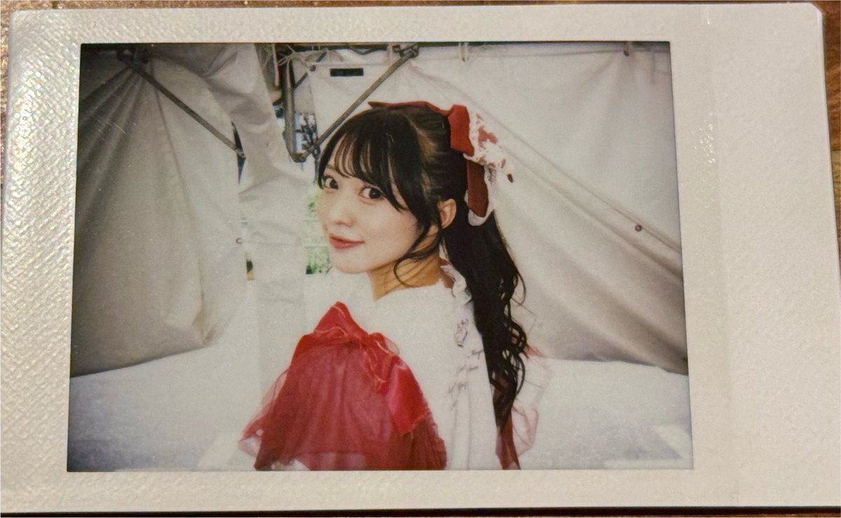 aiaiaibook's tweet photo. 見返らなくても十分に美人だけど、見返りっていうか振り向きは国宝レベルで美人
かわいいと美人の違いってなんですか
２つを足したもの＝あやりんのことなのでは https://t.co/ouVelQaTtt