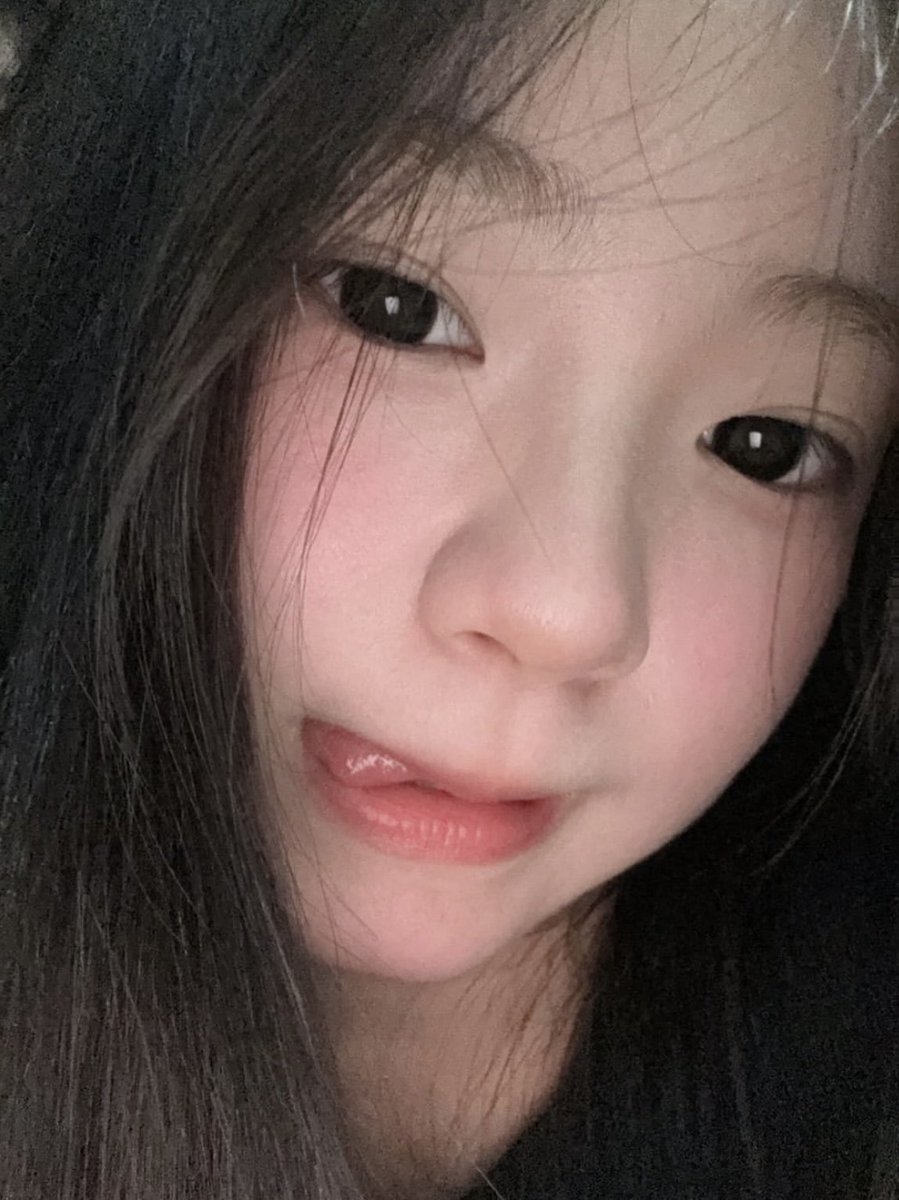 CowieZX's tweet photo. 💖🫢 https://t.co/ErVkrPwCEw