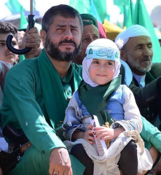 Dirghqm's tweet photo. الفرق شاسع بين التربية القرانية والتربية الشيطانية👇 https://t.co/zRjclj2NKL