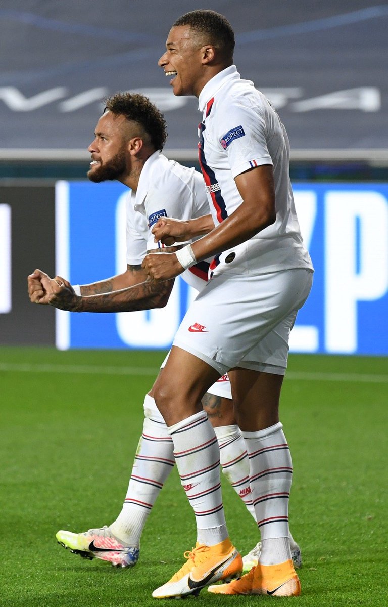 fa_do_nj's tweet photo. Há 6 anos atrás, o Neymar teve uma de suas melhores atuações da carreira, levando o PSG à sua primeira semifinal de Champions League desde 1995.

Esse jogo me marcou demais, sempre será um de meus favoritos! https://t.co/DnyqrMRz5Q