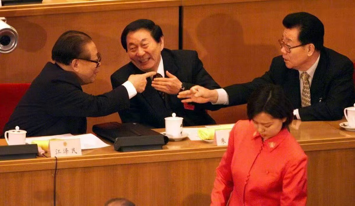 santoulang's tweet photo. 活人感 https://t.co/ufnNhNLVI5