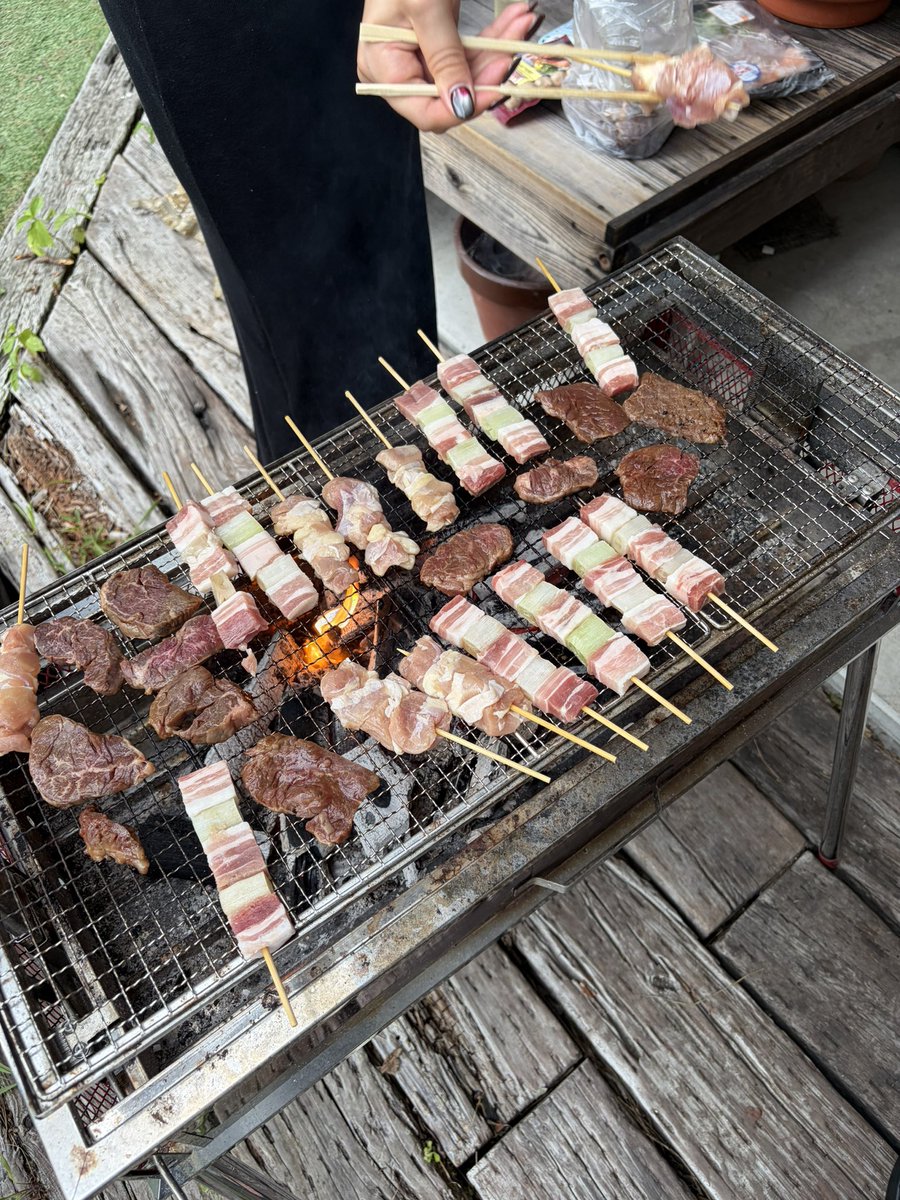 anyaaaa2525's tweet photo. 昼からBBQ🍖
お盆満喫中✨✨ https://t.co/ujjiiznKun