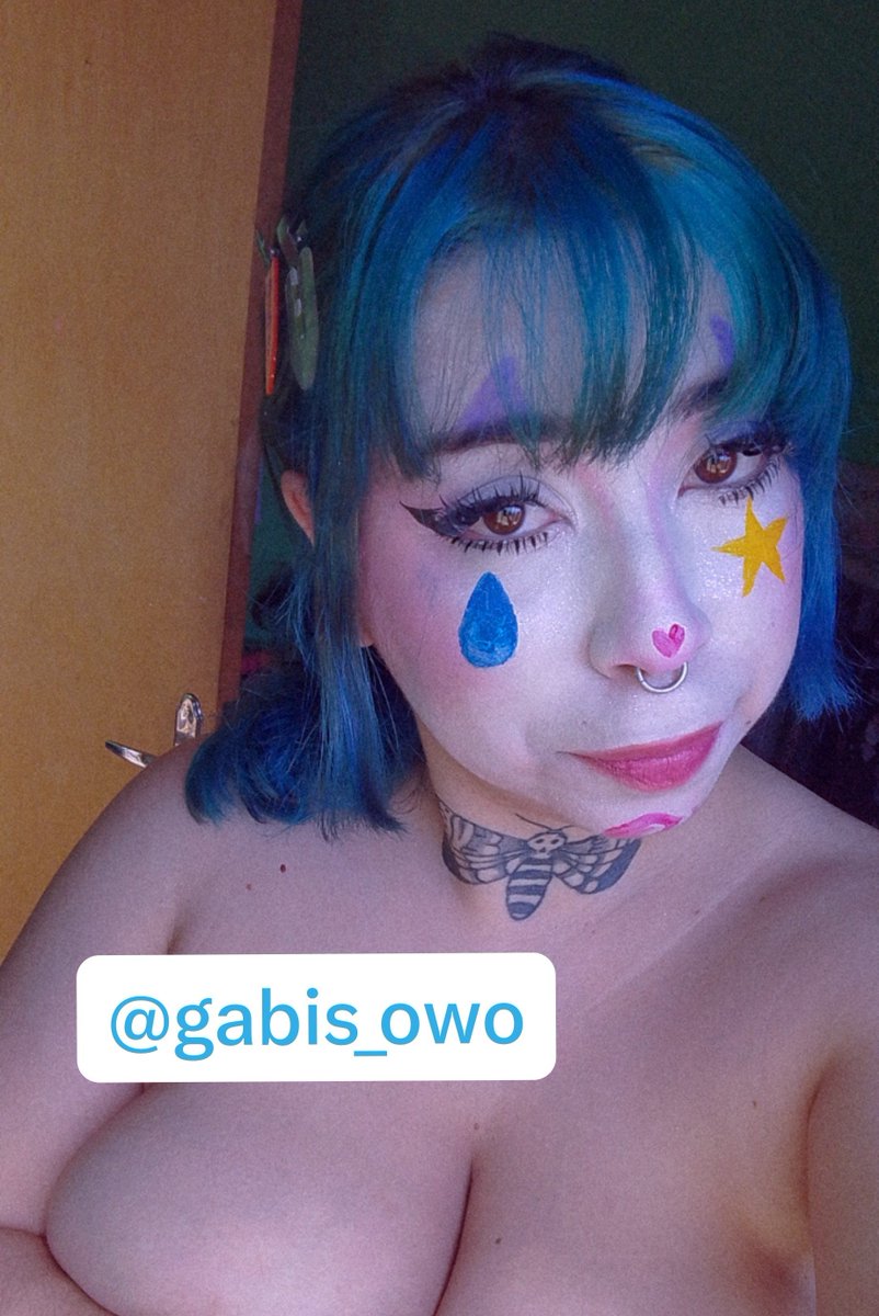 GabsOwo's tweet photo. garotas palhaço existem?
#XOTAAWARDSㅤ 
#PINTOSAWARDSㅤㅤ https://t.co/clvY1dPNsE
