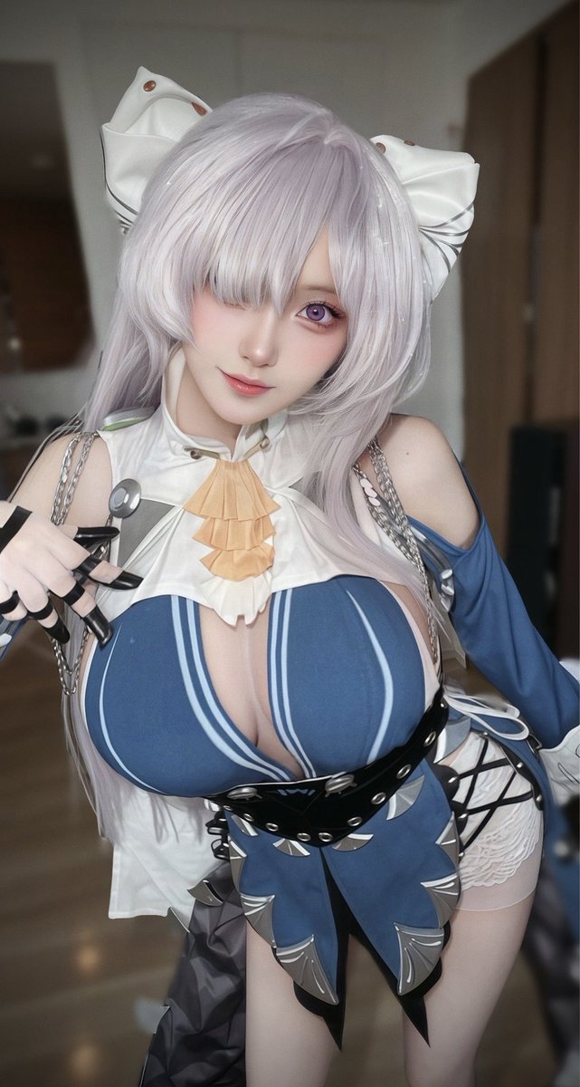 Chocolat_cos0's tweet photo. ヴェリナ様✨ https://t.co/dzcRrzCjCu