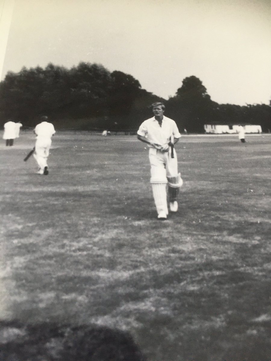 parkster59's tweet photo. @Theleaguemag The 60s when footballers did these sort of things regularly, signed autographs, engaged with their fans, and enjoyed themselves. Happy days.
I took these as a kid with a Brownie 127 at #EnfieldCC
Jim, Terry Medwin, Cliff Jones, Peter Baker. https://t.co/HAkfDSwoGU