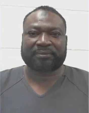 libsoftiktok's tweet photo. Mahamat Djamous, an illegal alien from
Chad who was let into our country by the Biden admin, arrested for allegedly r*ping a woman in Maine

Every. Single. Day. https://t.co/5S2f9v572S