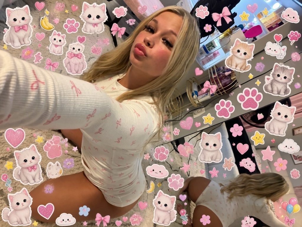 Chloexmays_'s tweet photo. this took me so long plz interact :/ https://t.co/1fvNFntKaY
