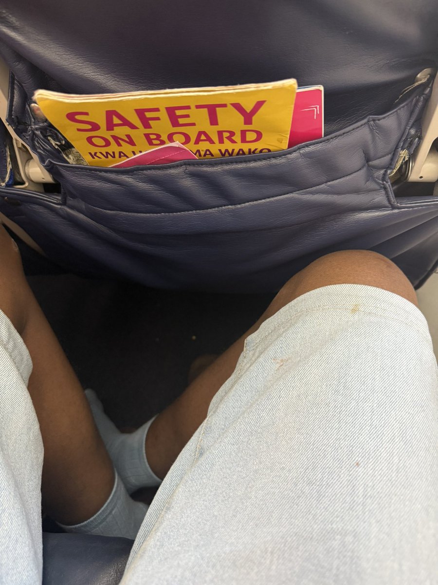RWanjie's tweet photo. Btw nilisahau kuwaambia, a few months back nilipanda ndege😂😂💔 first time btw. Yes na najua ni Jambojet, it was still a great feeling honestly. https://t.co/xhZG5L5vI8