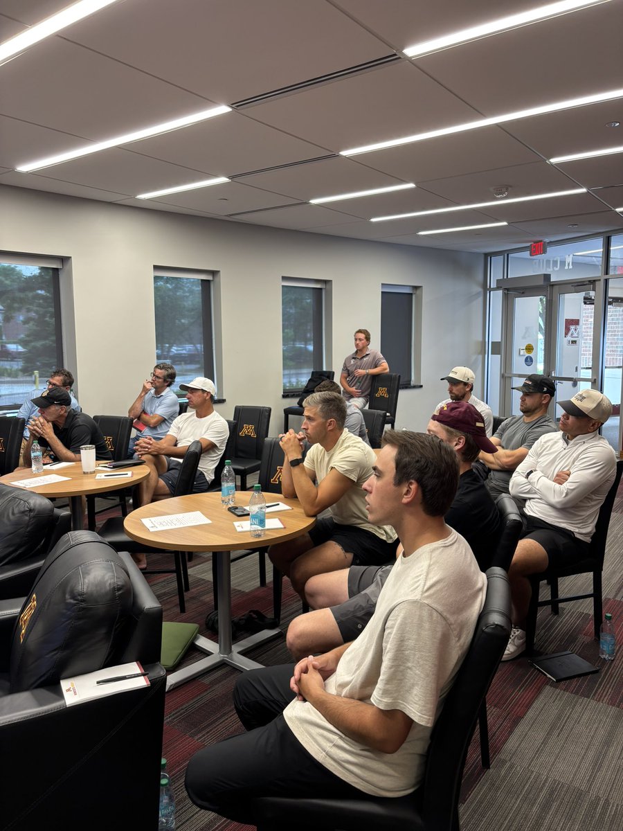 GopherHockey's tweet photo. Grateful for the opportunity to bring some of the Gopher hockey family together for an alumni coaches’ corner.
Always great to gather, catch up, and talk hockey. #PrideOnIce https://t.co/svrHFioANC
