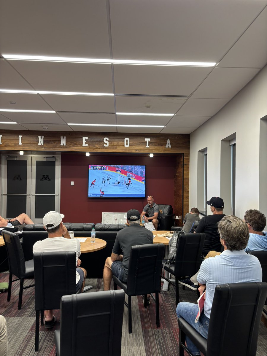 GopherHockey's tweet photo. Grateful for the opportunity to bring some of the Gopher hockey family together for an alumni coaches’ corner.
Always great to gather, catch up, and talk hockey. #PrideOnIce https://t.co/svrHFioANC