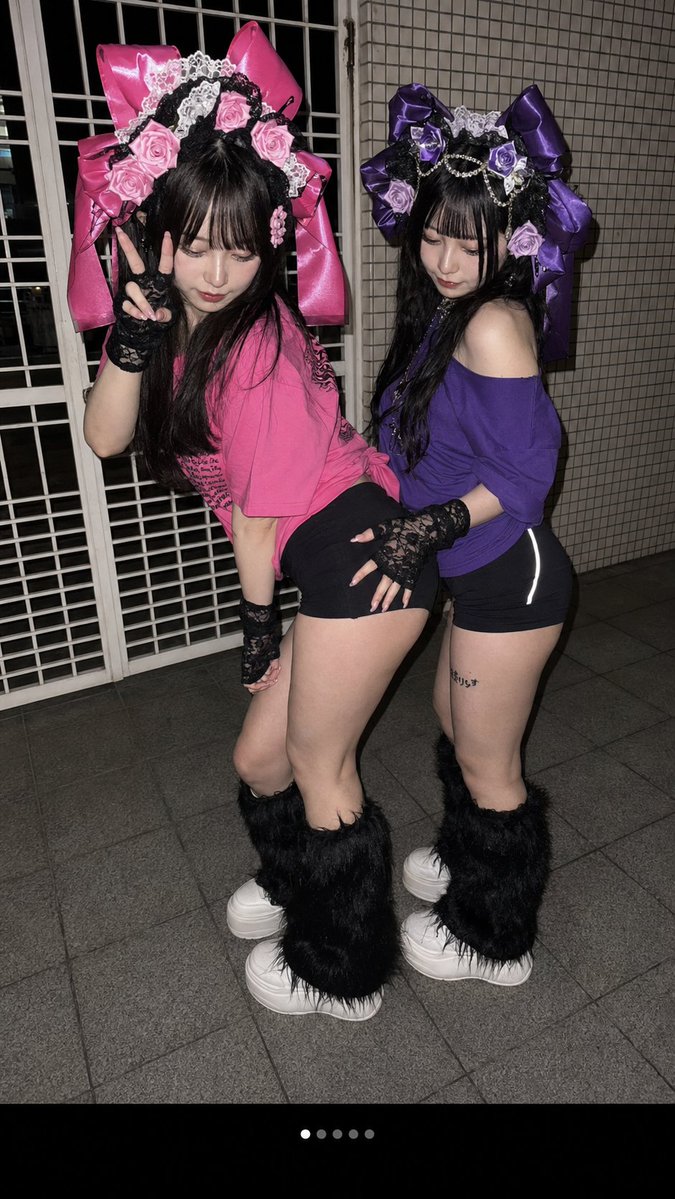jaquelemxavier's tweet photo. コメント欄で2人がすっぽんぽんなってるけどいい？ https://t.co/AUFcOJrrBi