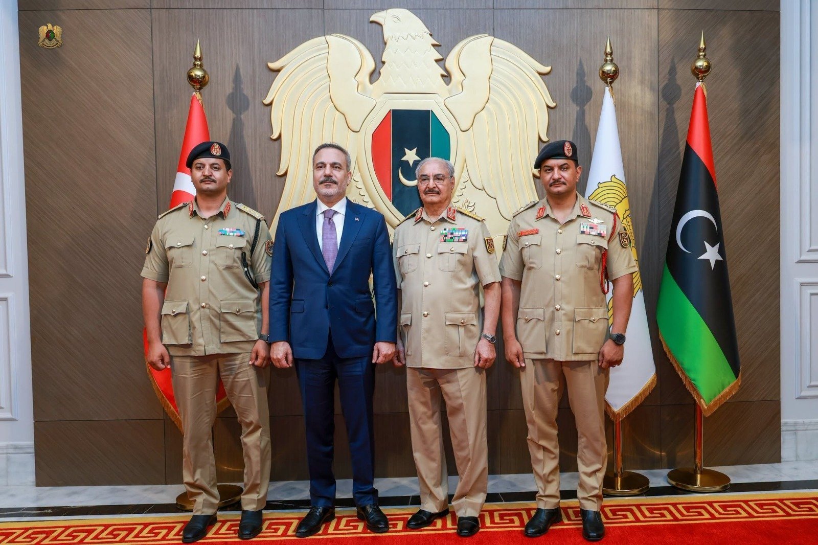 Turkish FM meets Haftar in Benghazi amid Libya factional tensions