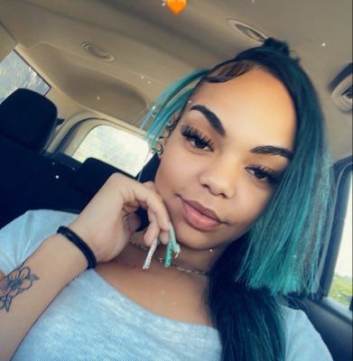 Datgoldjuvy's tweet photo. #NewProfilePic https://t.co/fP9WLtbjHB