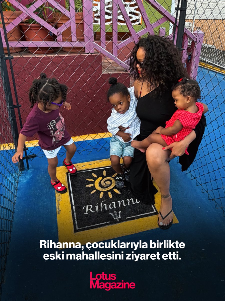 Lotusmagazines's tweet photo. Rihanna, çocukları RZA, Riot ve Rocki’yi Barbados’ta büyüdüğü eve götürerek çocukluğunun geçtiği mahalleyi onlara gösterdi. Rihanna’nın çocukluğunu geçirdiği ve 2017 yılında sanatçının onuruna “Rihanna Drive” adı verilen sokağı da birlikte ziyaret ettiler. https://t.co/jRJ416UHnb