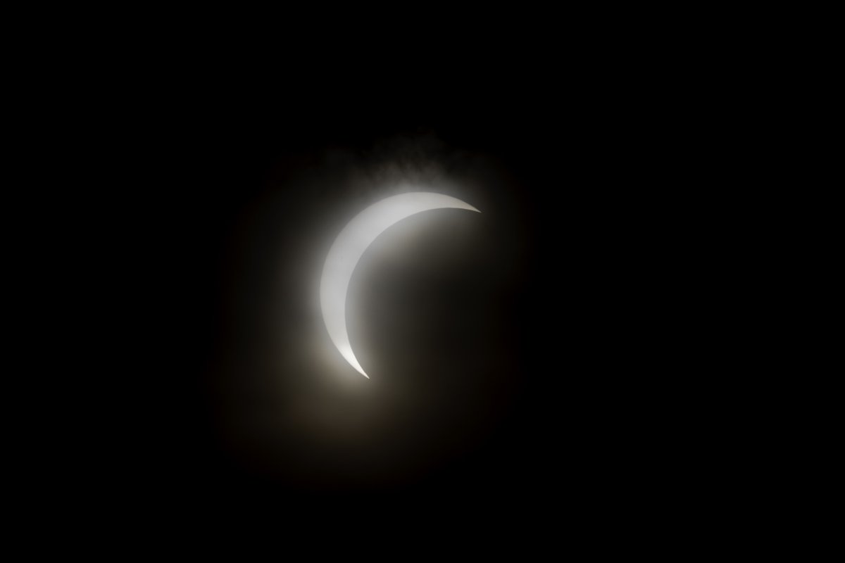 PicturskewPhoto's tweet photo. Persistence paid off. Dispite the cloud coving most of the #SolarEclipse #Solareclipse2026 over #Dromore #NorthernIreland @WeatherCee @barrabest @LoveBallymena @Louise_utv @WeatherAisling @bbcweather https://t.co/XrabfCKK9L
