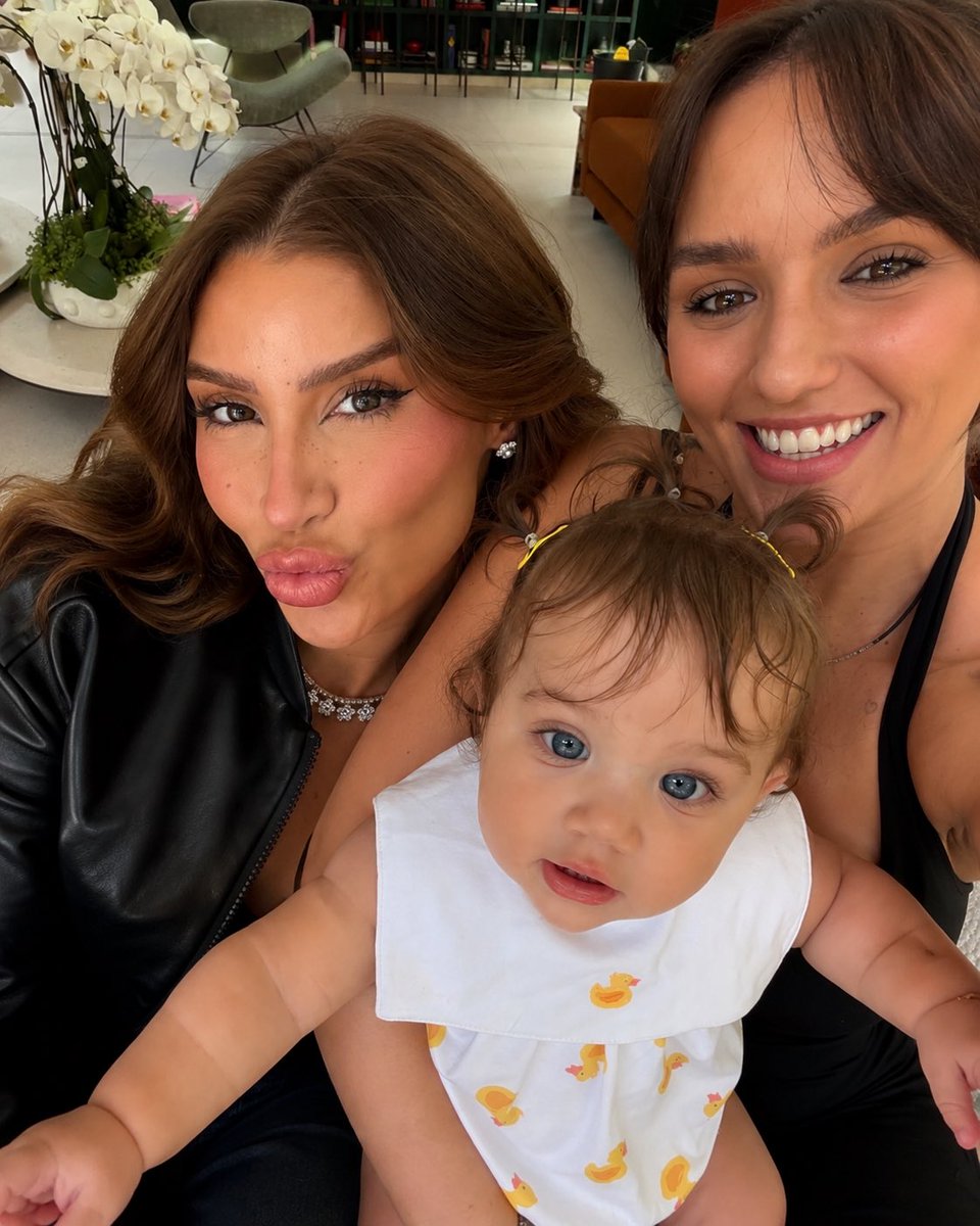 thisthaix's tweet photo. Ô quem foi visitar a baby Zuza https://t.co/wkjMNNFVly