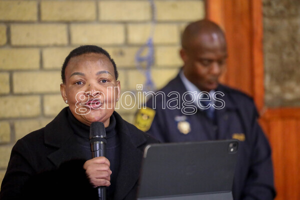 Gallo_Editorial's tweet photo. 🗞️ Memorial Service For Fallen Anti-Gang Unit Members.
👉 https://t.co/GgB8pmKh0l
🗣️ #MemorialService #Fallen #AntiGangUnit #Members
📷 Sharon Seretlo https://t.co/5KBwc7QHuQ